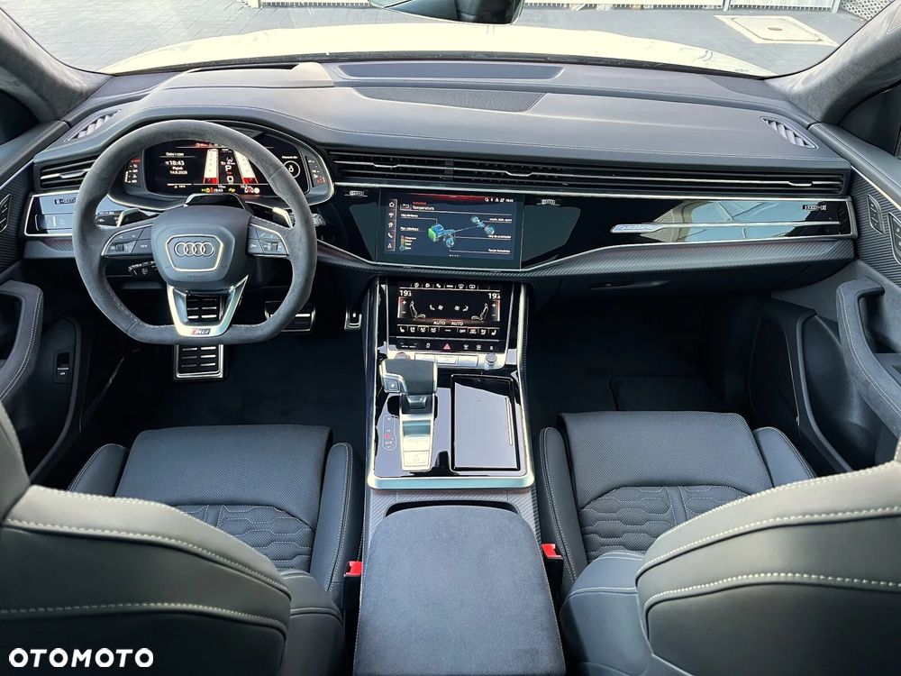 Audi RS Q8 - 25