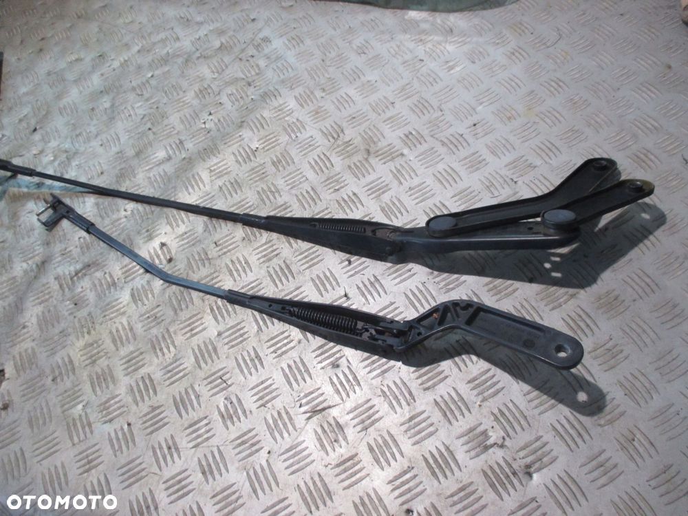 FORD C-MAX MK2 RAMIONA WYCIERACZEK PRZÓD LEWE PRAWE - 4