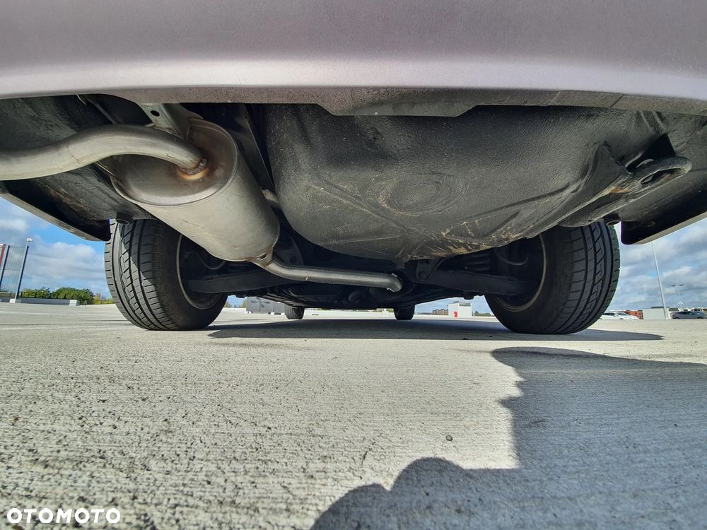 Mercedes-Benz W201 (190) - 40