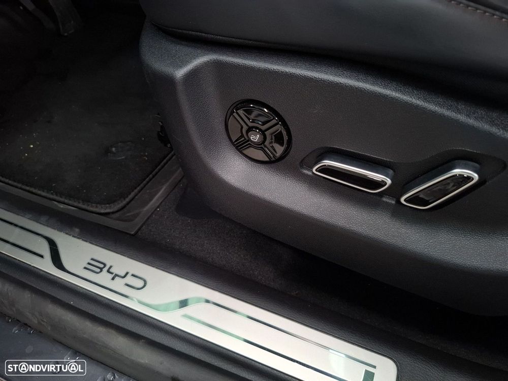 BYD Tang 108.8 kWh AWD Flagship — fotografia 27