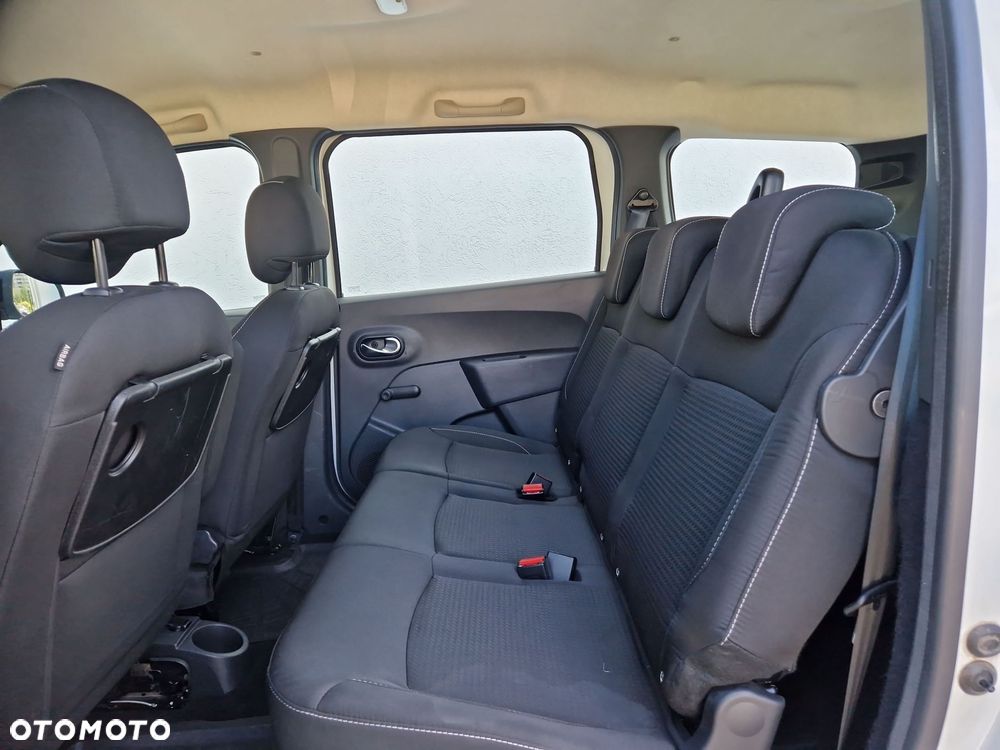 Dacia Lodgy 1.3 TCe Laureate S&S - 16