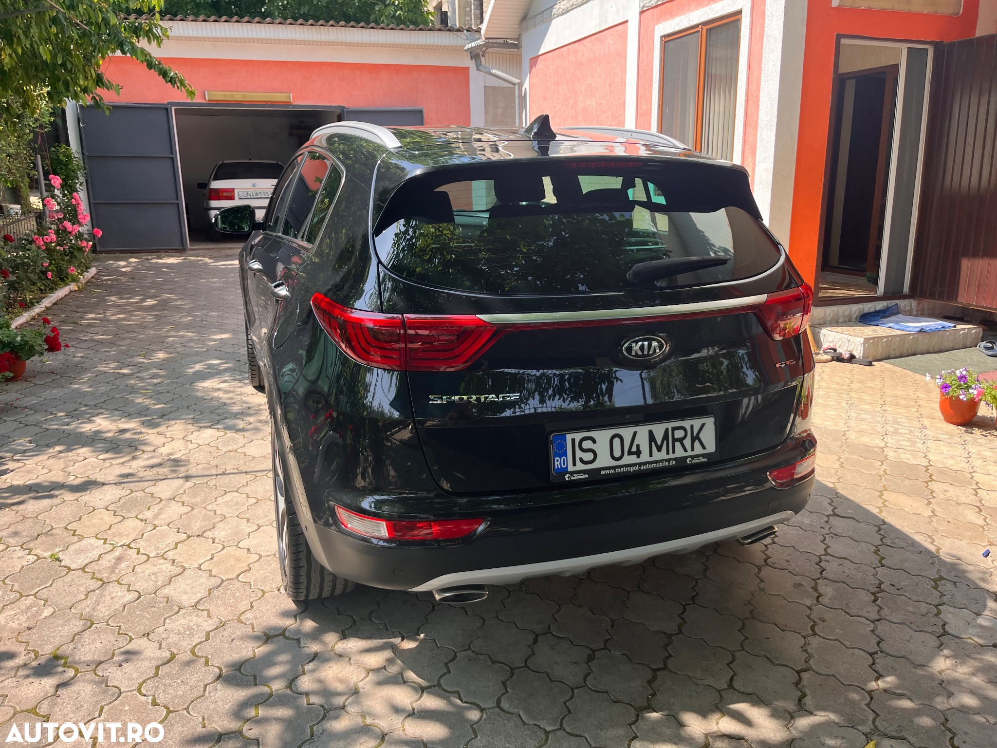 Kia Sportage 2,0 CRDI AWD Aut. GT Line - 3