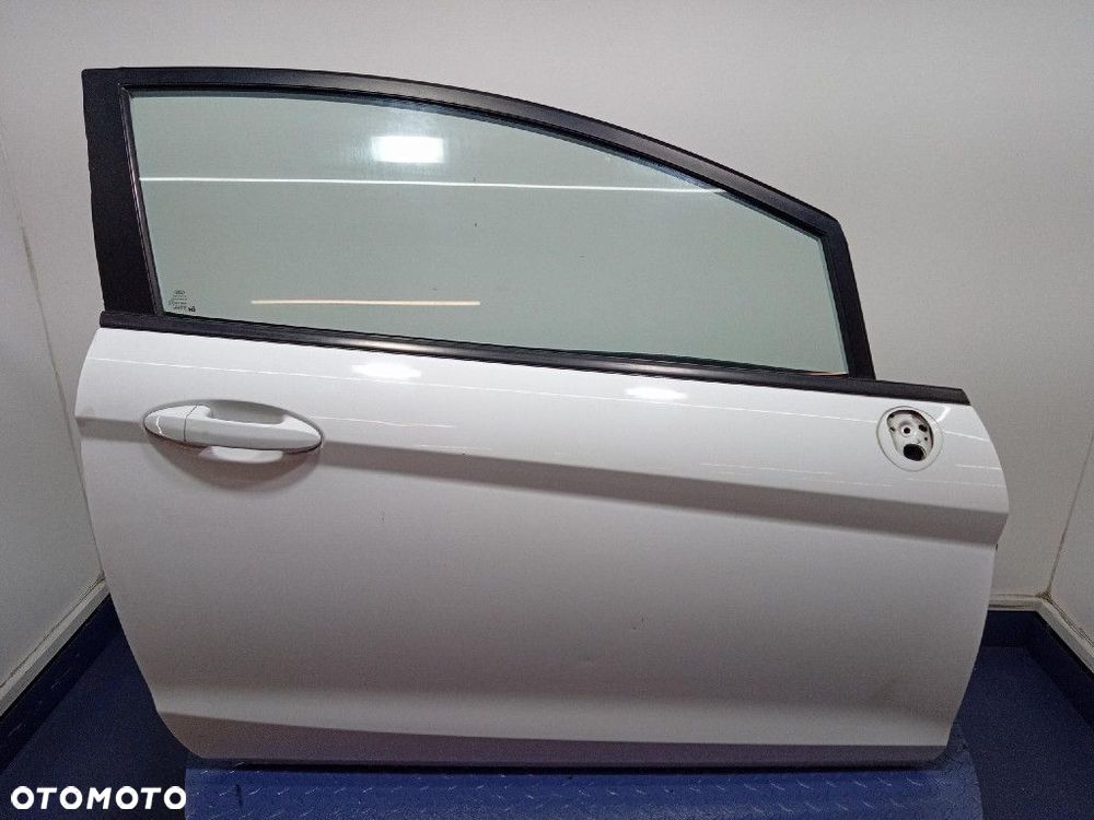FORD FIESTA MK7 08-  3D DRZWI PRZÓD PRAWE FROZEN WHITE - 1