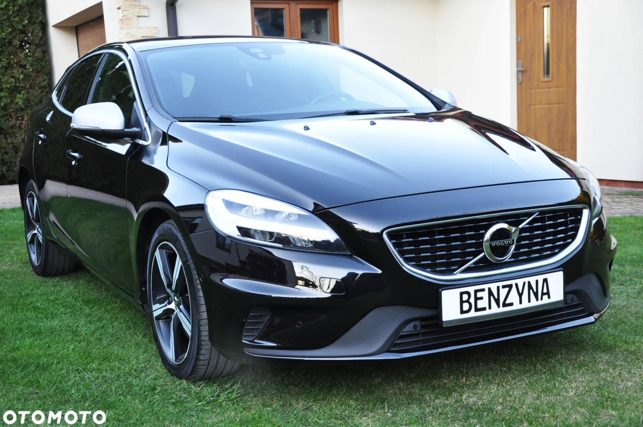 Volvo V40 T3 Drive-E R-Design Momentum - 3