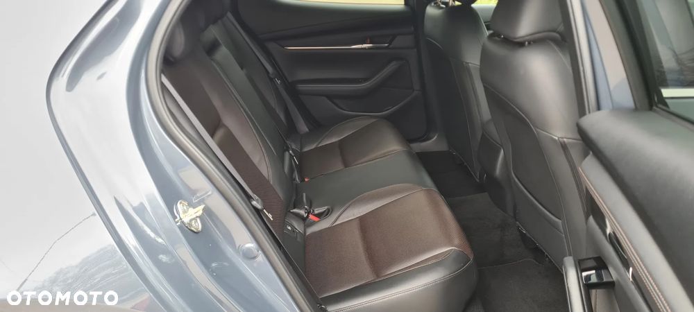 Mazda 3 - 17