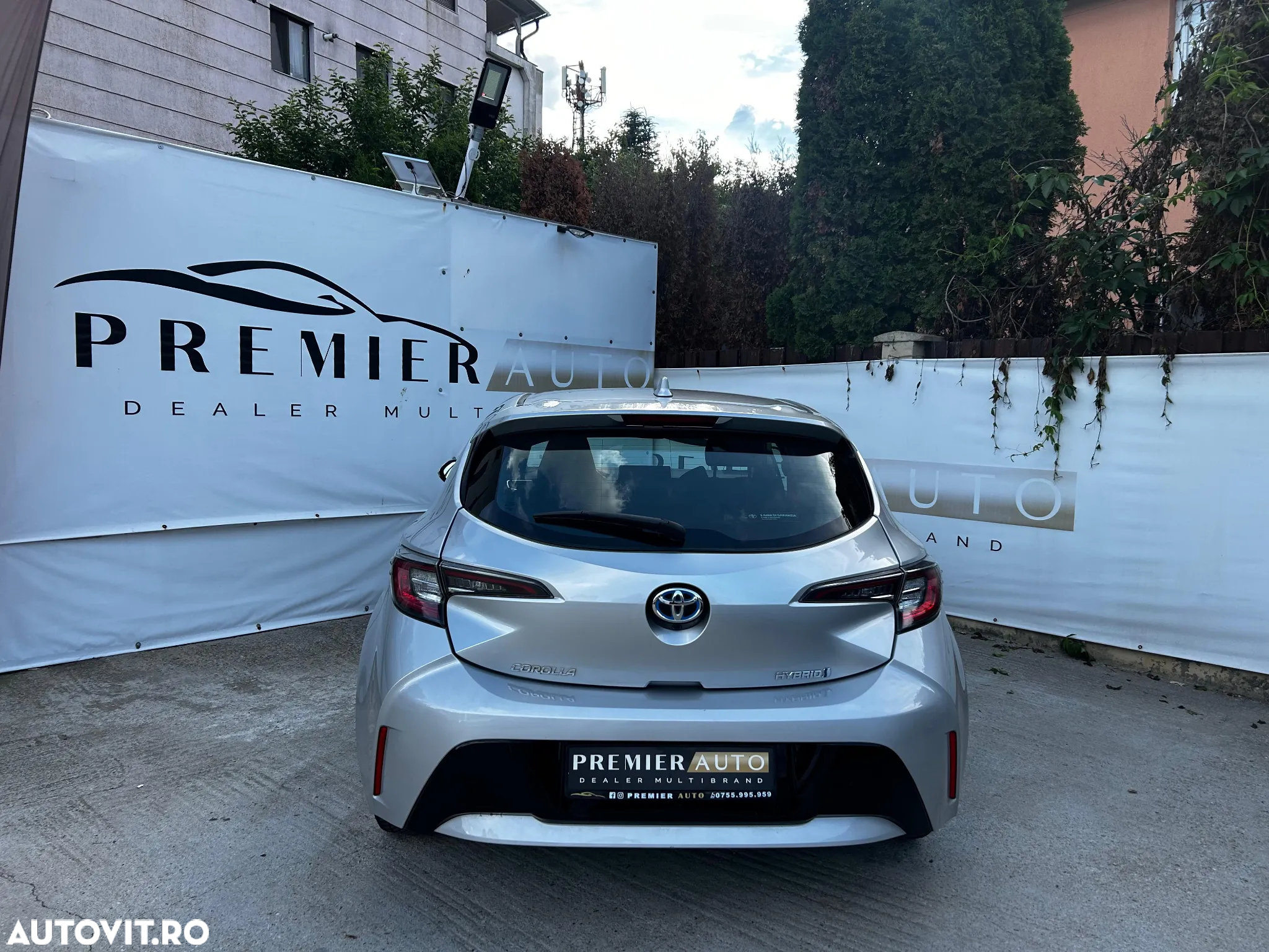Toyota Corolla 1.8 HSD Business - 3