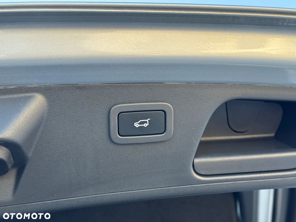 Jaguar E-Pace 2.0 i4P AWD SE - 30