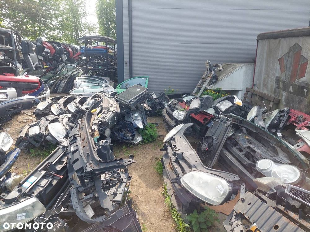 KOMPLETNY PRZÓD MASKA ZDERZAK LAMPY PAS PRZEDNI VOLKSWAGEN GOLF IV LW5Z - 13