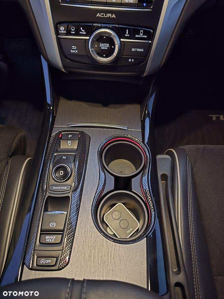 Acura TLX - 32