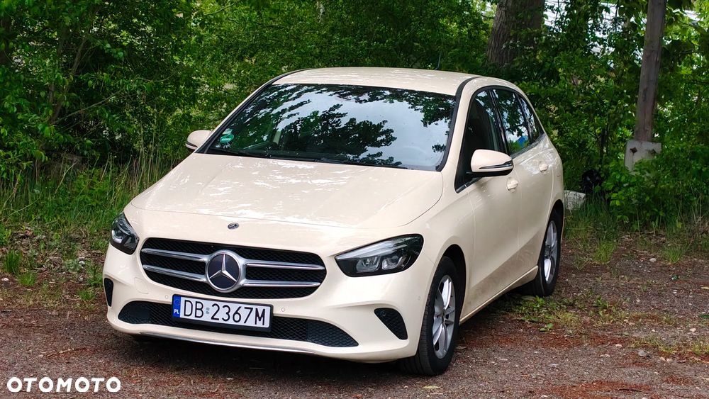 Mercedes-Benz Klasa B 180 d 7G-DCT Edition 2020 - 1