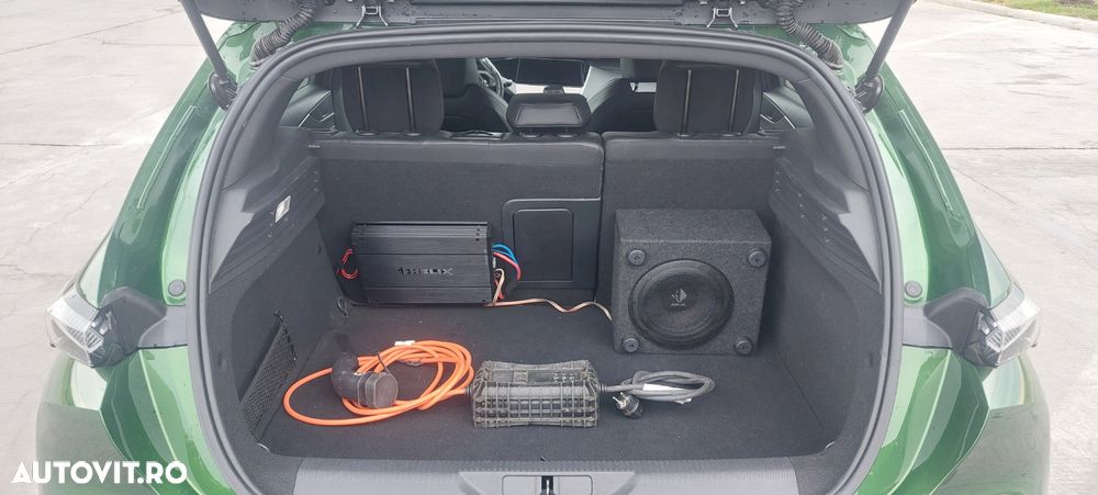 Peugeot 308 1.6L 225 EAT8 PHEV GT - 8