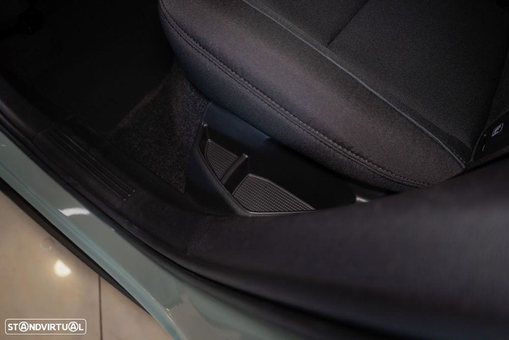 Volvo XC 40 Recharge 69 kWh Single Motor Core - 40