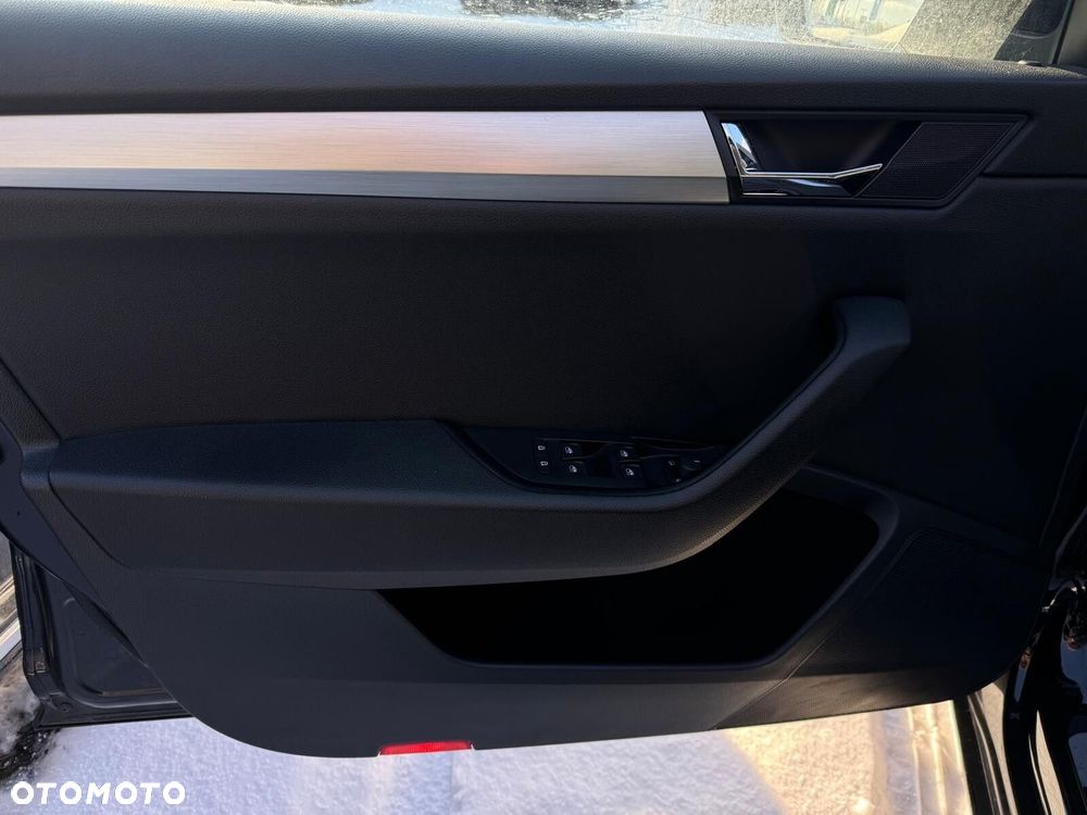 Skoda Superb 2.0 TDI Ambition - 21