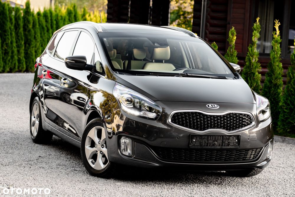 Kia Carens 1.7 CRDi L 7os - 6