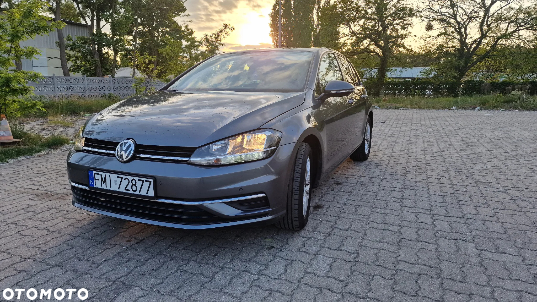 Volkswagen Golf 1.0 TSI BlueMotion Comfortline - 8