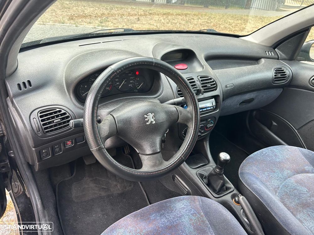 Peugeot 206 1.1 XR - 13