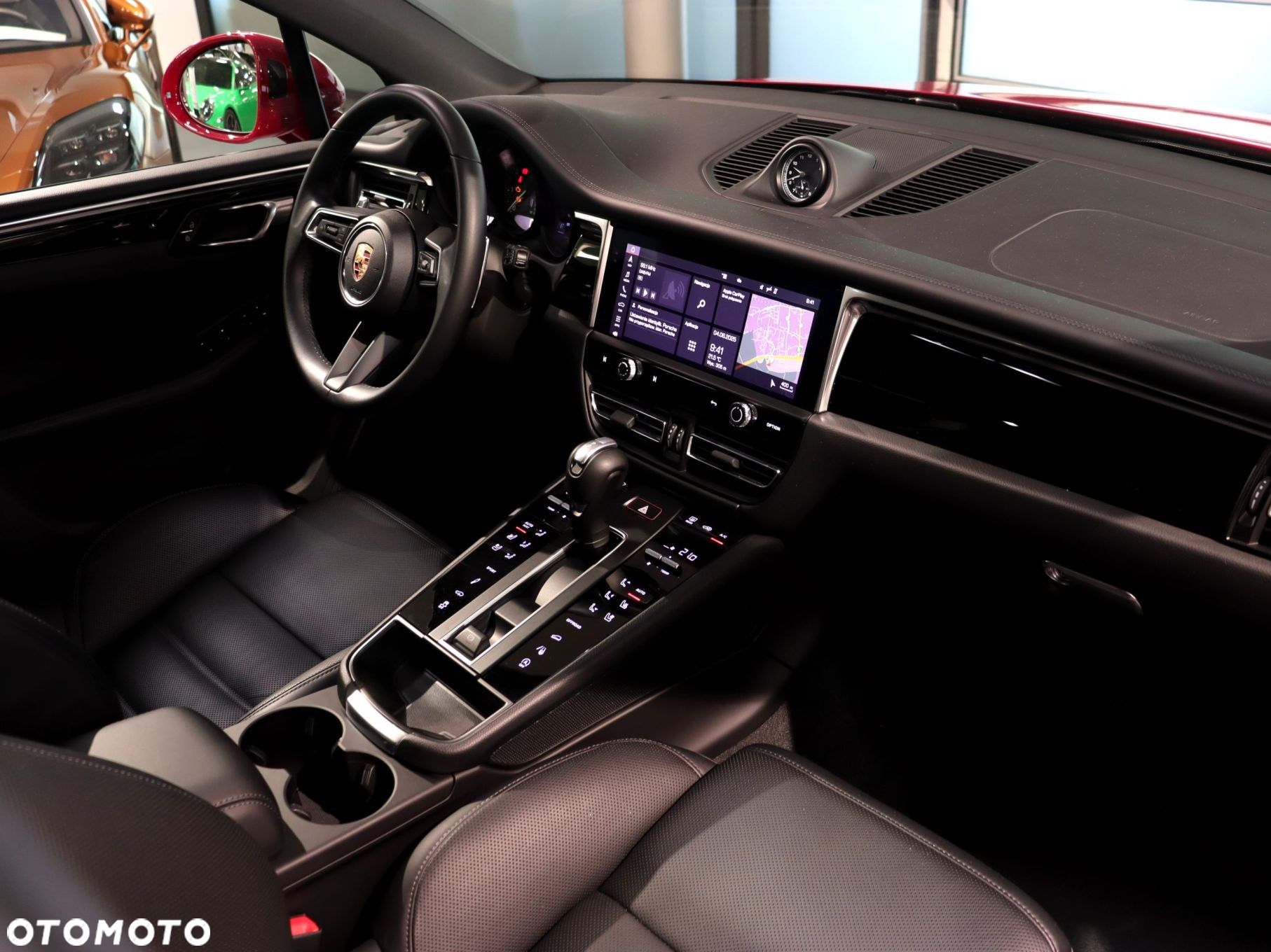 Porsche Macan Standard - 18