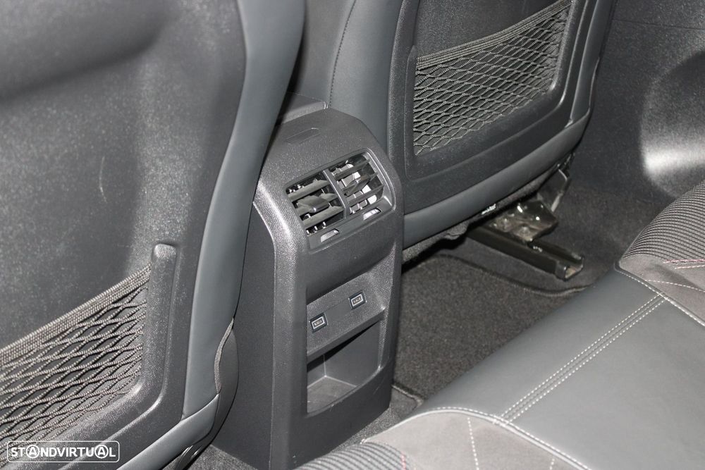 DS DS4 4 1.2 PureTech Performance Line EAT8 - 31