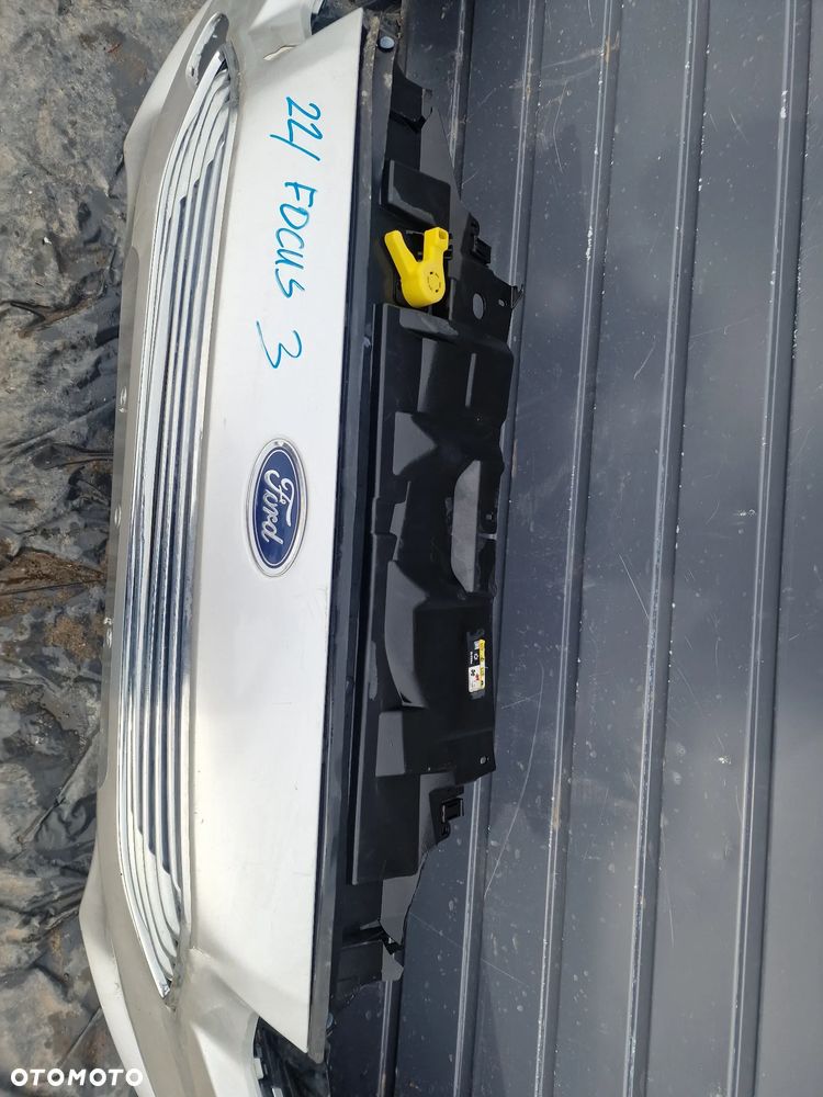 22/ zderzak przedni ford focus mk3 3 - 5