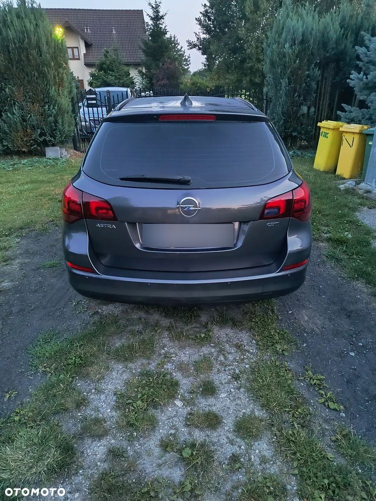 Opel Astra 1.7 CDTI Cosmo - 9
