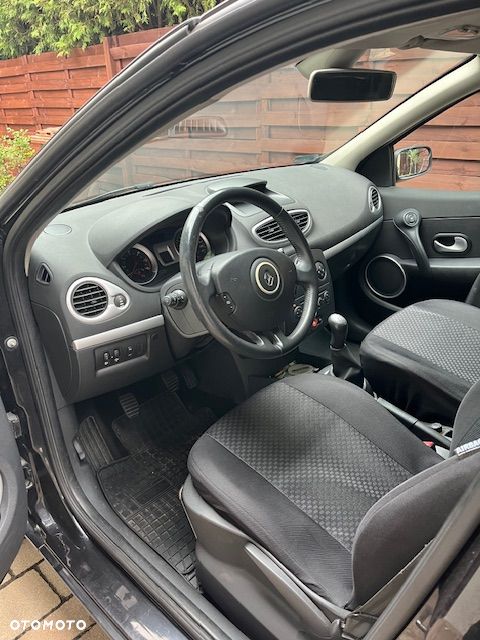 Renault Clio 1.5 dCi Privilege - 6