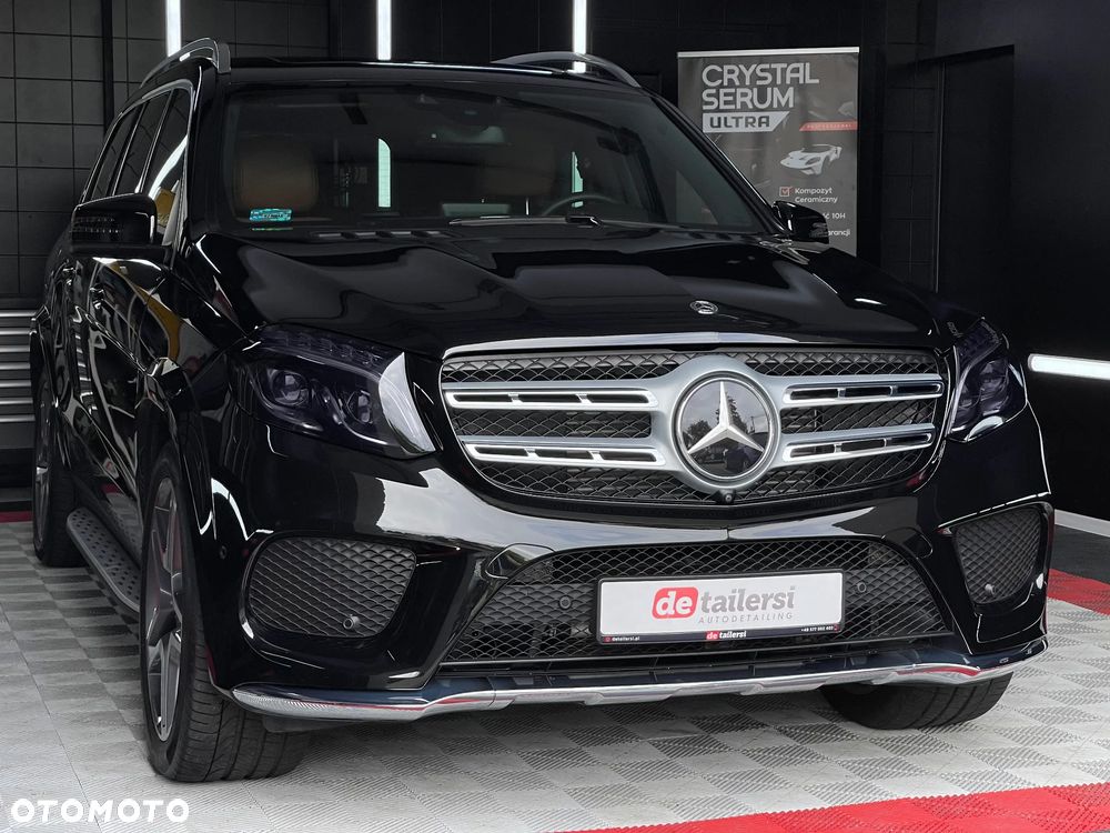 Mercedes-Benz GLS - 2