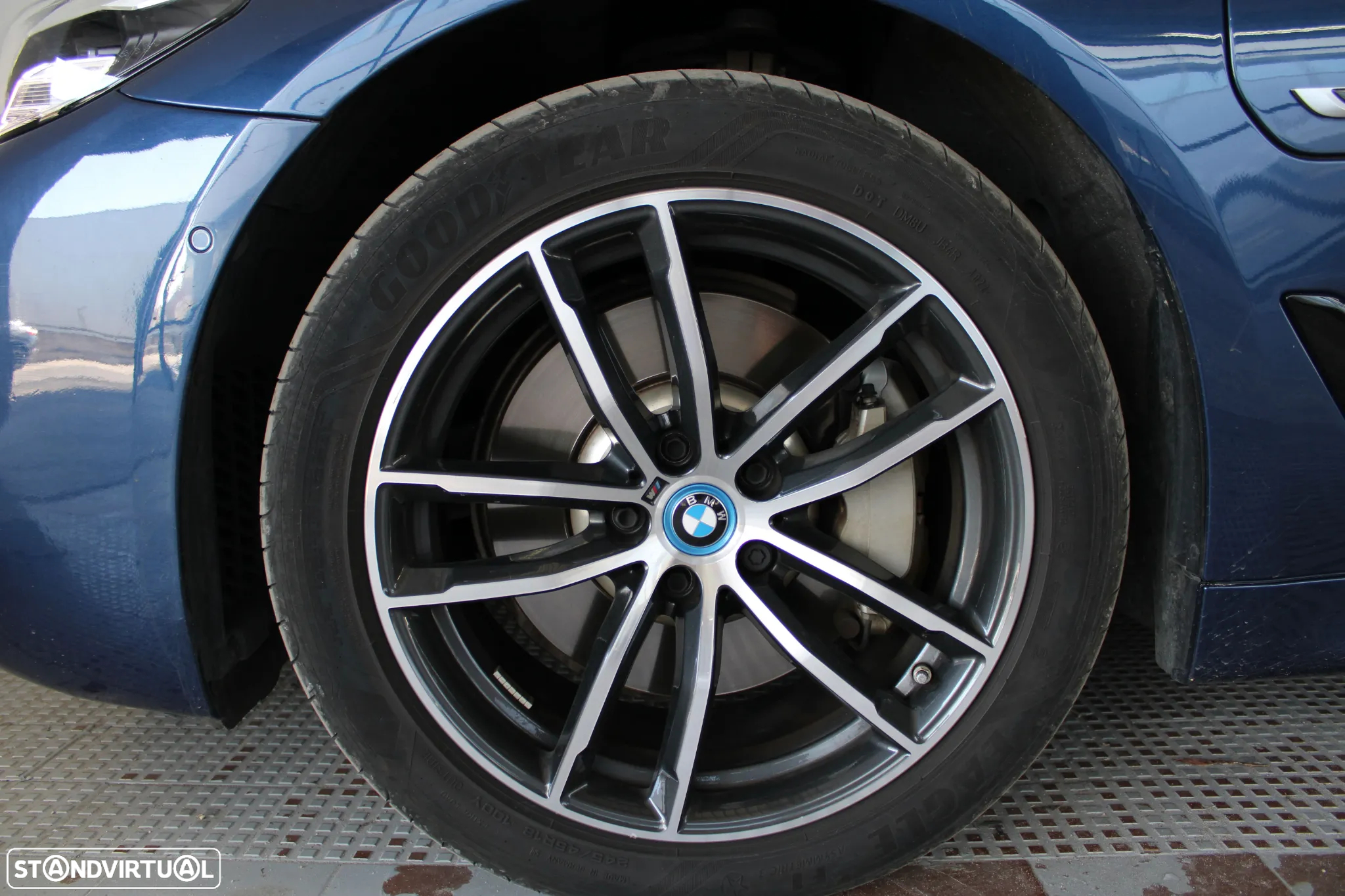 BMW 530 e Pack M - 29