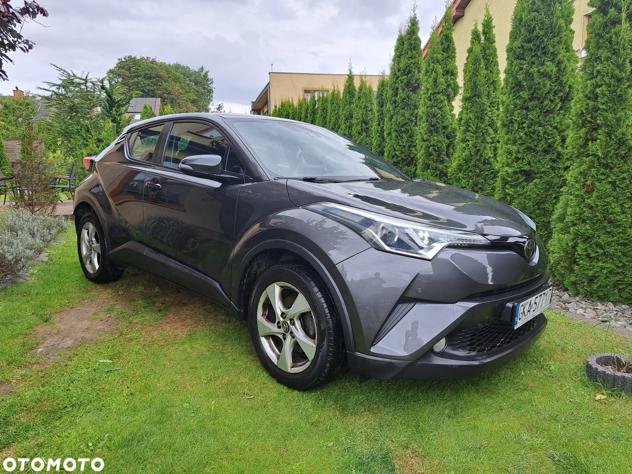 Toyota C-HR 1.2 T Premium CVT - 2