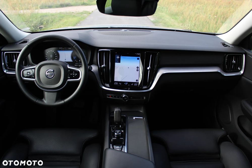 Volvo V60 Cross Country B4 D AWD Geartronic Pro - 34