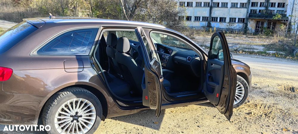 Audi A4 2.0 TDI DPF multitronic Ambiente - 8
