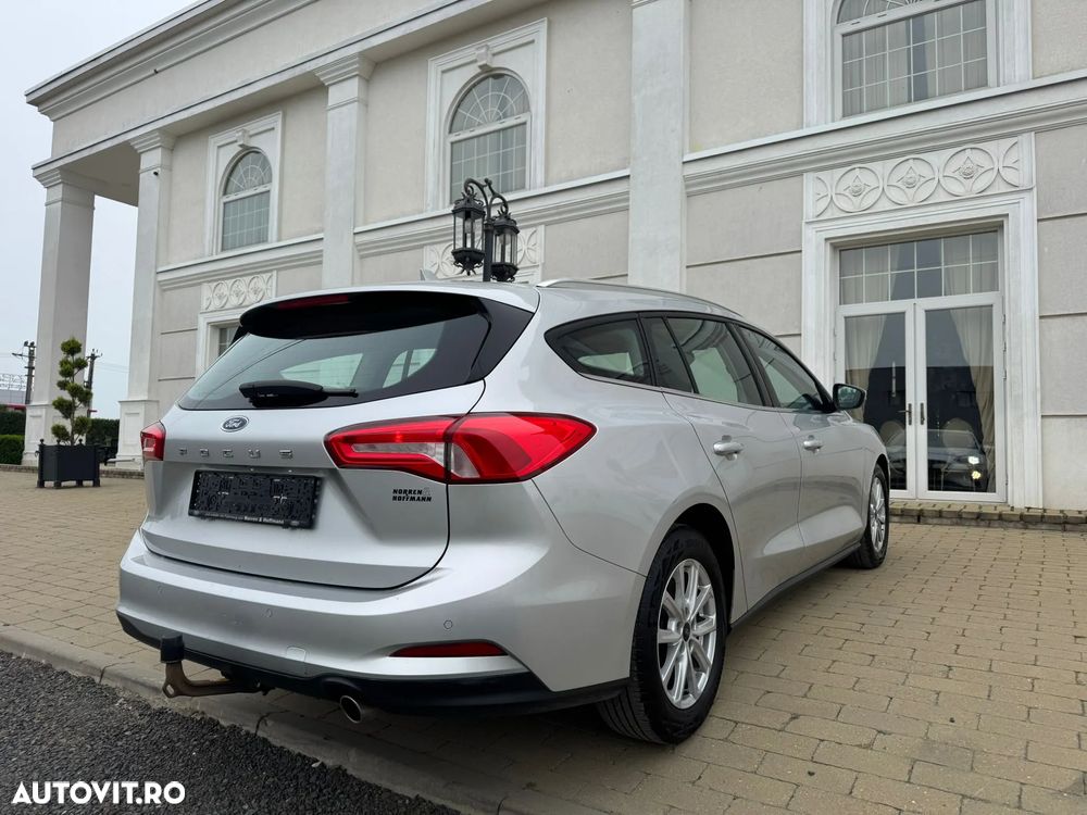 Ford Focus - 5