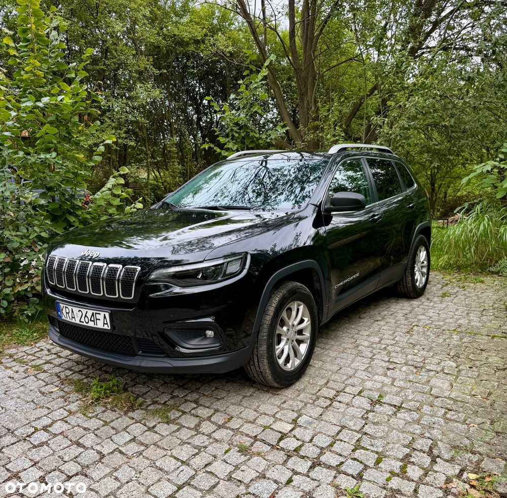 Jeep Cherokee - 4