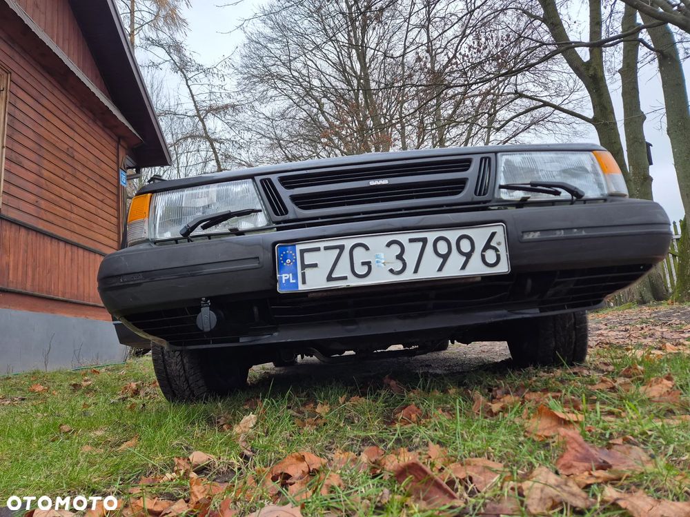 Saab 900 - 8