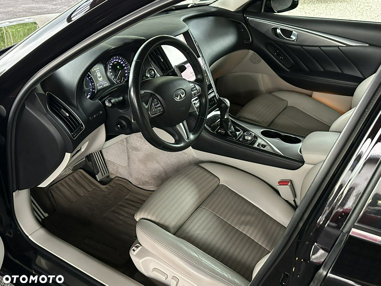 Infiniti Q50 - 10