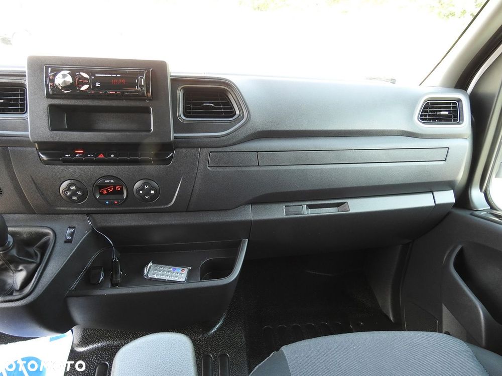 Opel MOVANO PLANDEKA 8 PALET WEBASTO TEMPOMAT KLIMATYZACJA LEDY PNEUMATYKA  165KM - 31