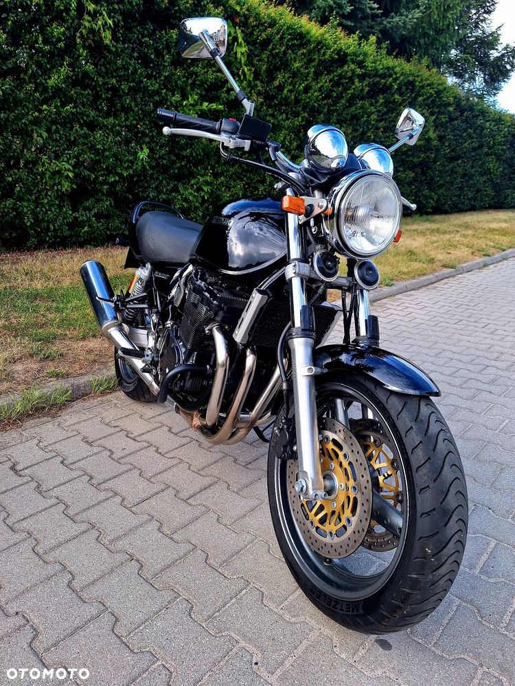 Suzuki GSX - 4