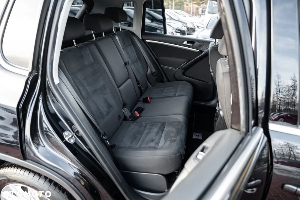 Volkswagen Tiguan 2.0 TSI 4Motion DSG Cup Sport & Style - 24