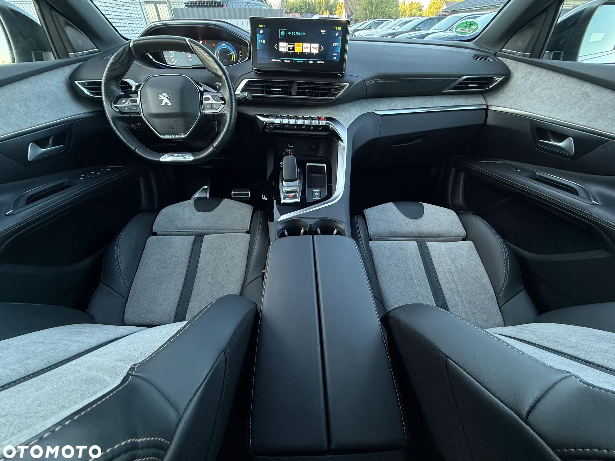 Peugeot 3008 Plug-In Hybrid 225 e-EAT8 GT - 38