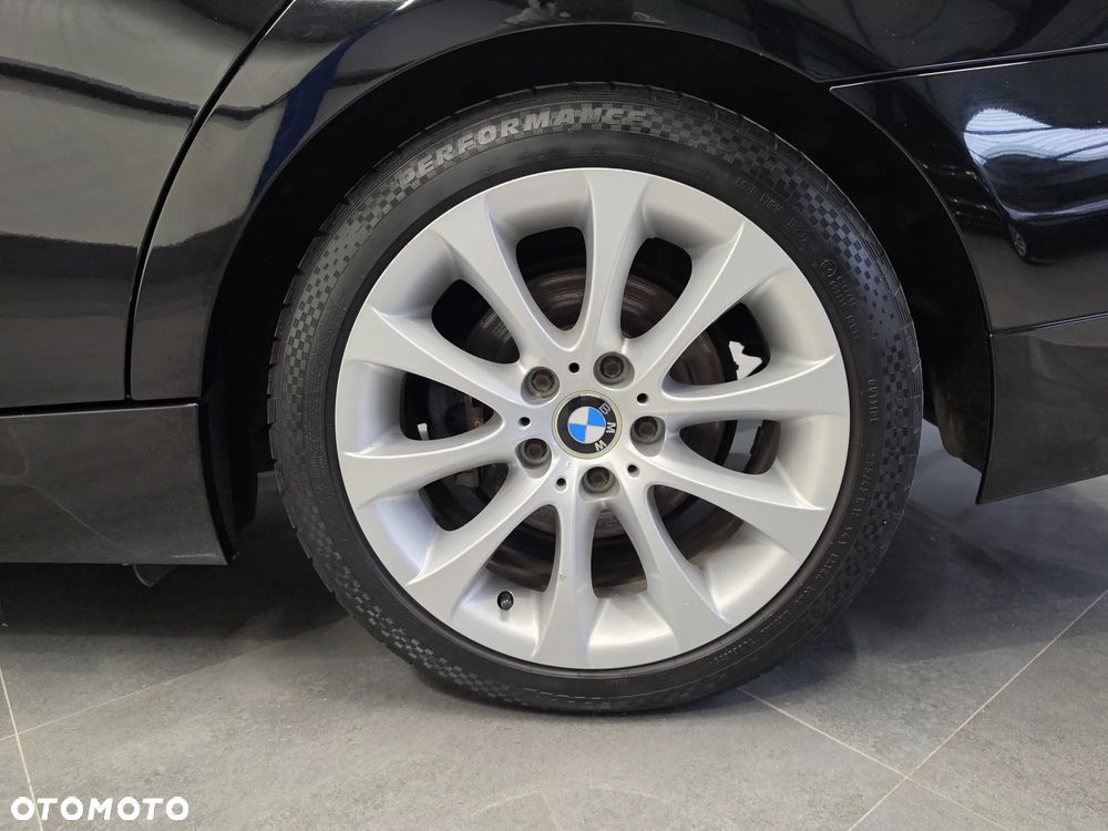BMW Seria 3 318i Edition Exclusive - 21
