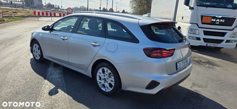 Kia Ceed 1.0 T-GDI ISG Dream-Team Edition - 9