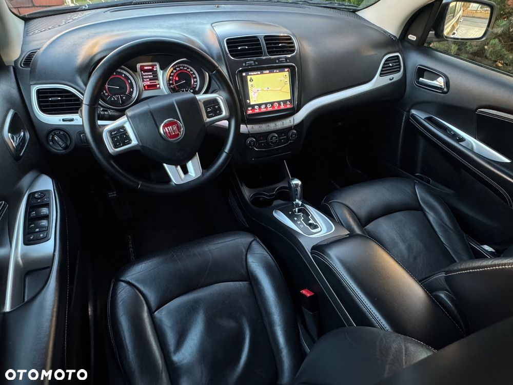 Fiat Freemont 2.0 Multijet 16V DPF Automatik Allrad Lounge - 24