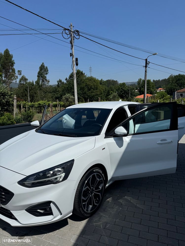 Ford Focus 1.0 EcoBoost MHEV ST-Line - 14