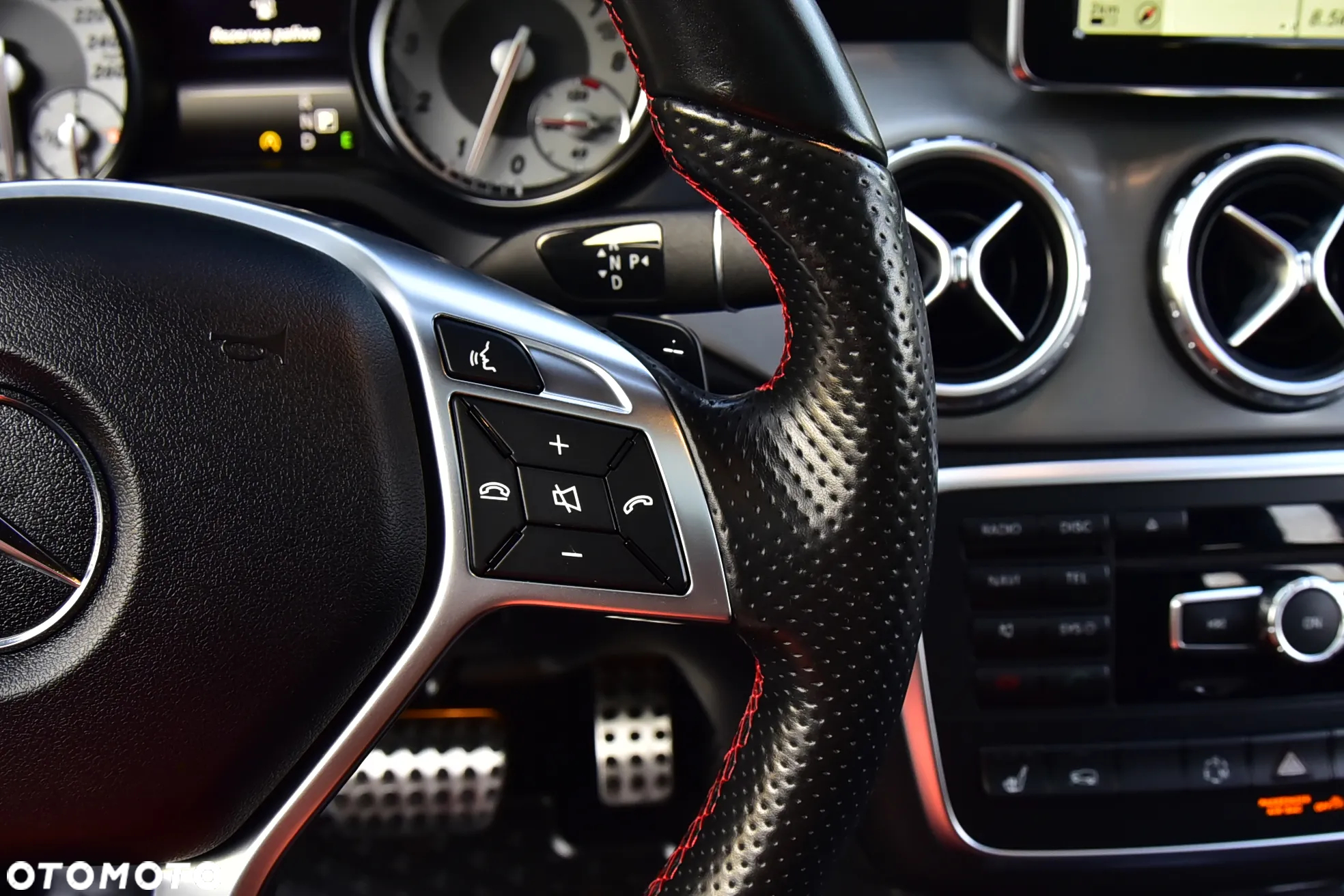 Mercedes-Benz GLA 250 4Matic 7G-DCT AMG Line - 21