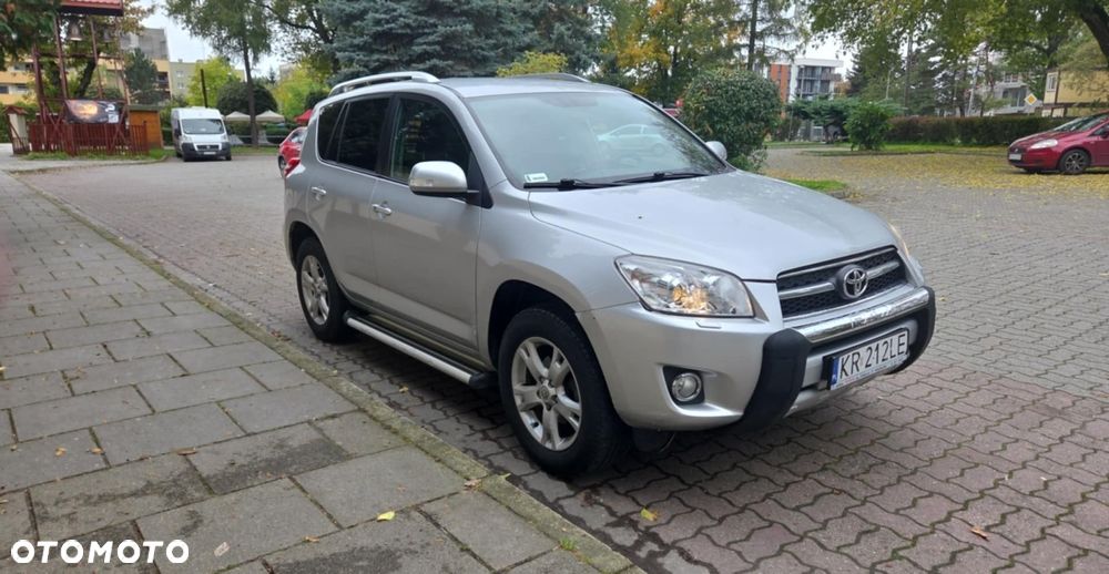 Toyota RAV4 - 6