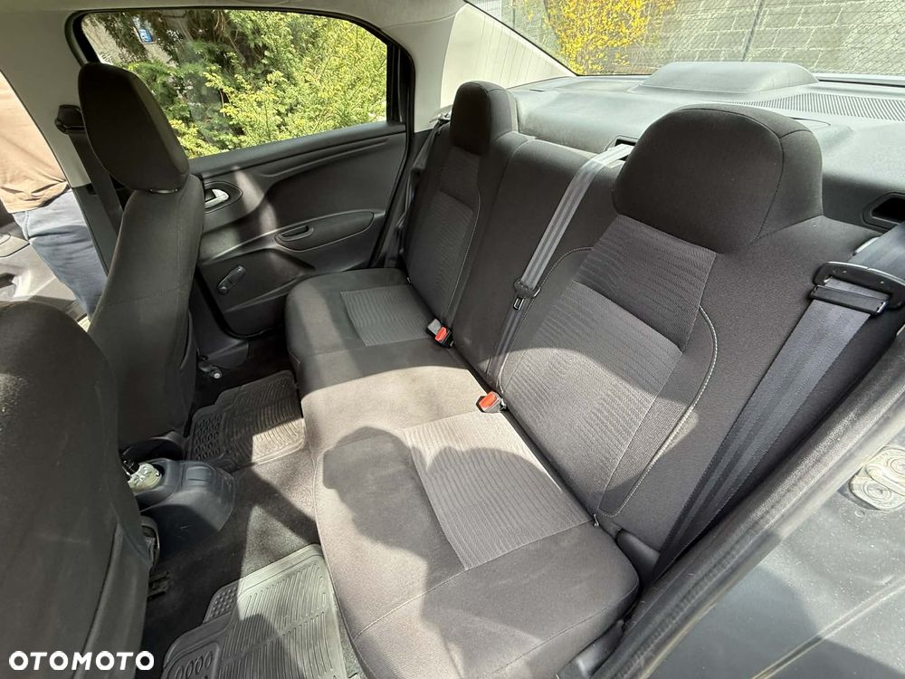 Peugeot 301 1.6 VTi Active - 19