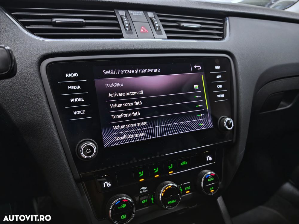 Skoda Octavia 2.0 TDI DSG Clever - 18