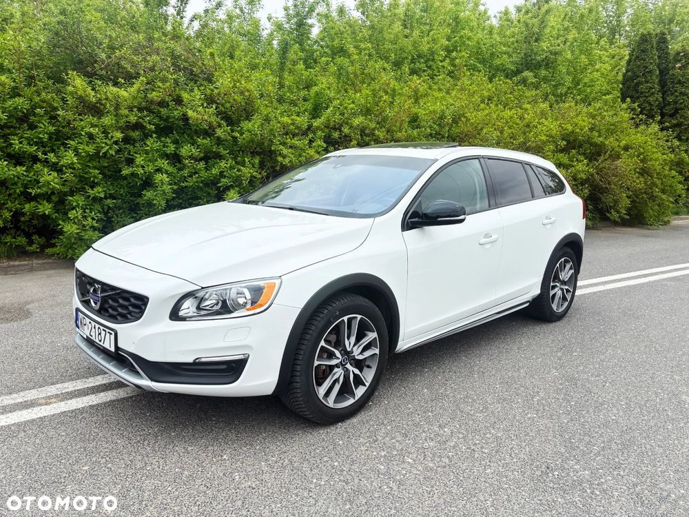 Volvo V60 Cross Country T5 AWD Geartronic Summum - 1