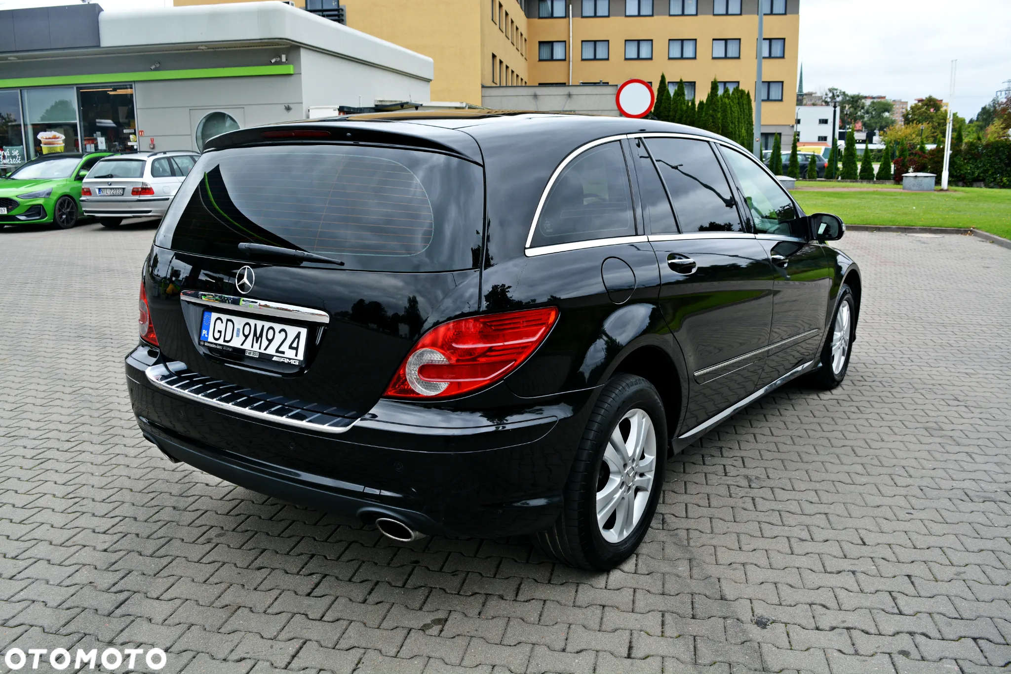 Mercedes-Benz Klasa R 350 L 4Matic 7G-TRONIC - 17