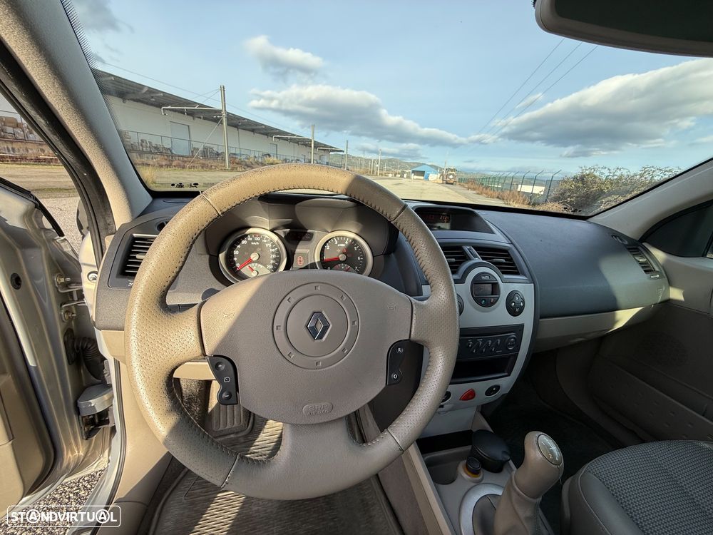 Renault Mégane 1.5 dCi Confort Privilége - 7