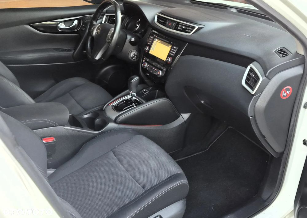 Nissan Qashqai 1.6 DCi Xtronic N-Connecta - 12